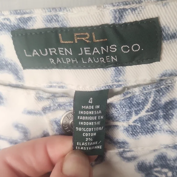 Lauren Ralph Lauren White Jeans with Blue Floral Pattern - Picture 3 of 6